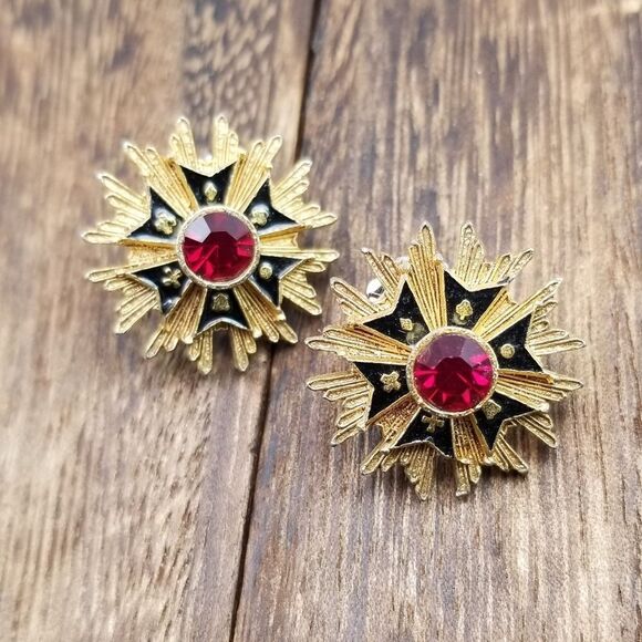 Jewelry - Star temptress ruby medallion earrings E276